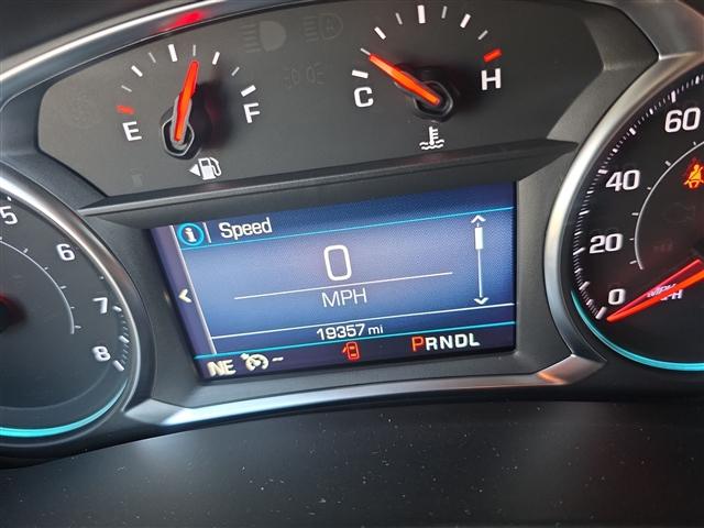 used 2022 Chevrolet Equinox car, priced at $24,188