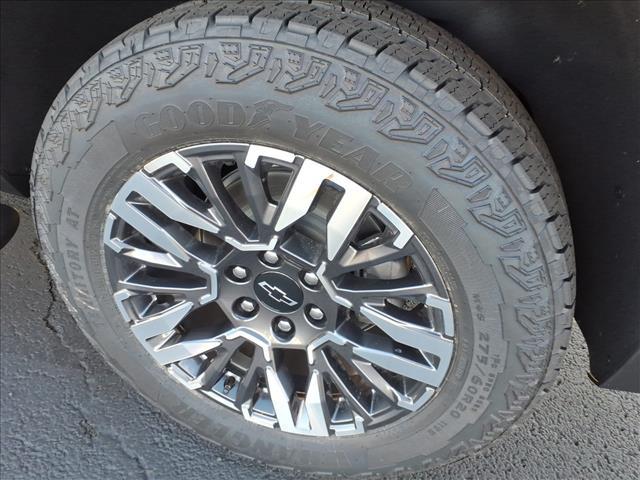 new 2026 Chevrolet Suburban car, priced at $75,481