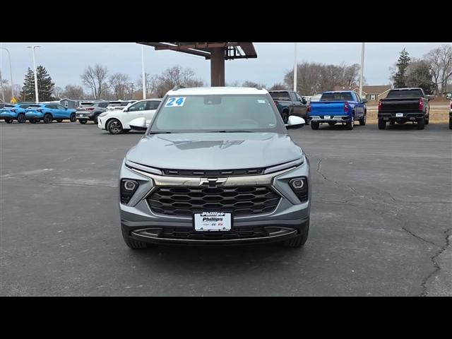 used 2024 Chevrolet TrailBlazer car, priced at $27,556