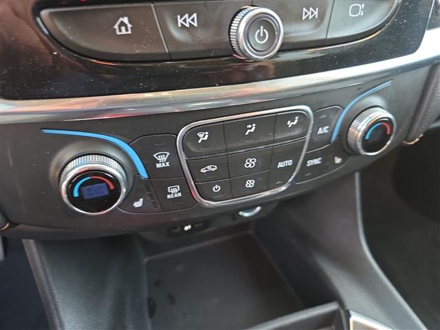 used 2021 Chevrolet Traverse car, priced at $27,398