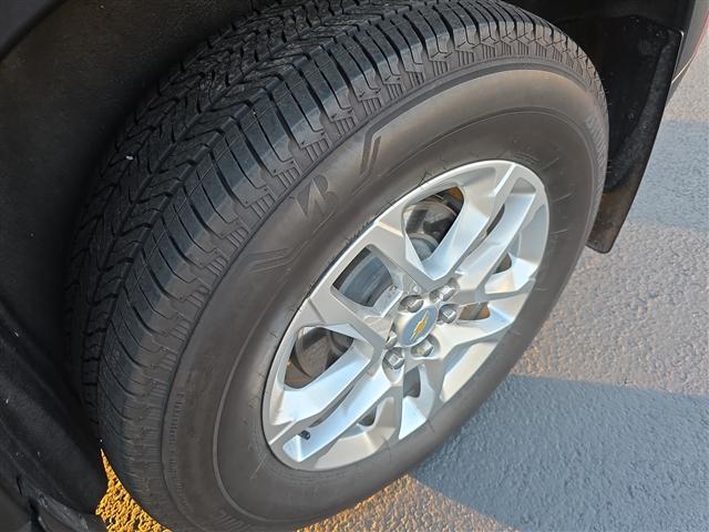 used 2021 Chevrolet Traverse car, priced at $27,398