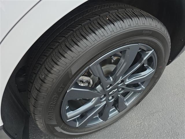 used 2023 Chevrolet Equinox car, priced at $24,580
