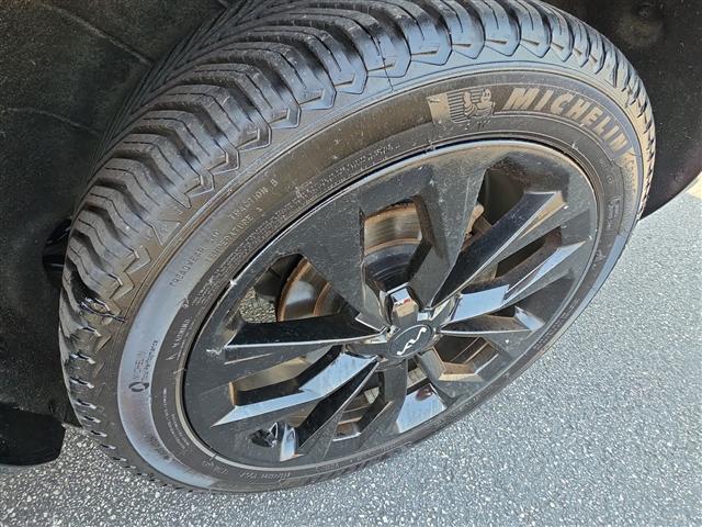 used 2022 Kia Sorento car, priced at $30,481