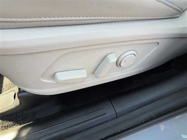 used 2022 Kia Sorento car, priced at $30,481