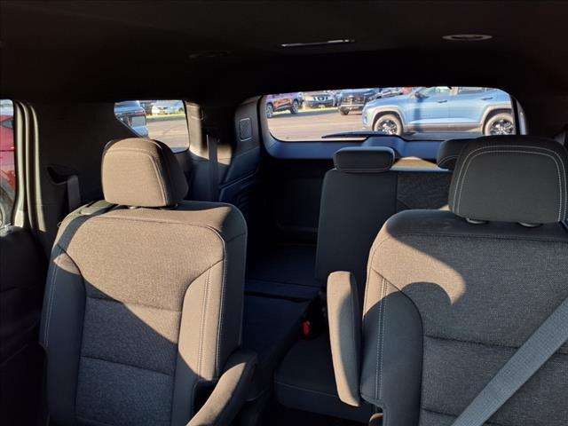 new 2025 Chevrolet Traverse car, priced at $45,084