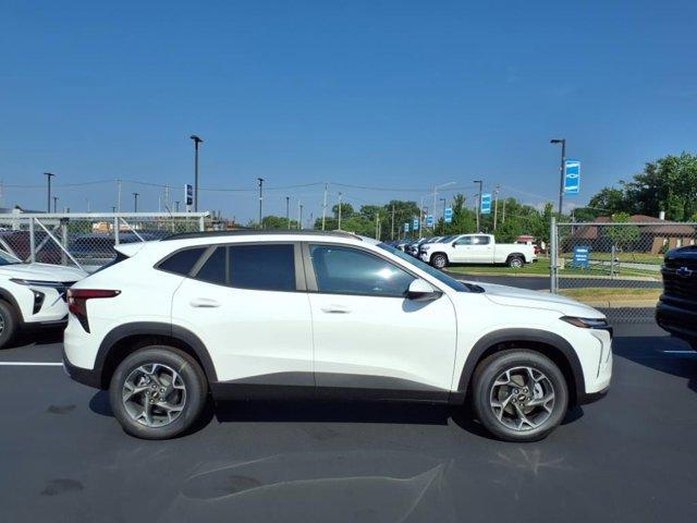 new 2025 Chevrolet Trax car, priced at $24,040