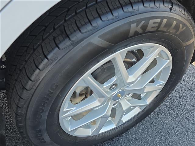 used 2022 Chevrolet Equinox car, priced at $19,499