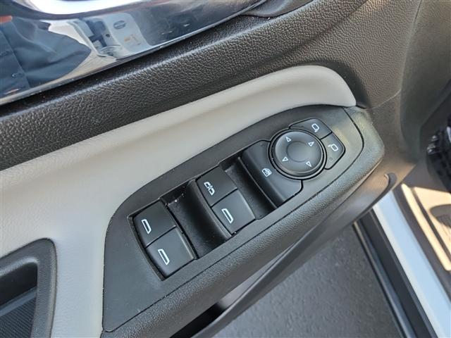 used 2022 Chevrolet Equinox car, priced at $19,499