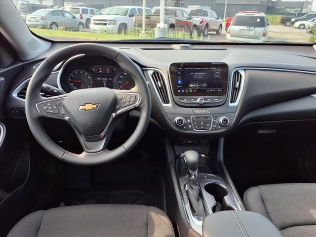 new 2025 Chevrolet Malibu car, priced at $31,435