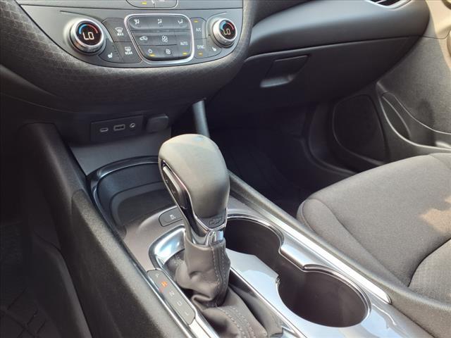 new 2025 Chevrolet Malibu car, priced at $31,435