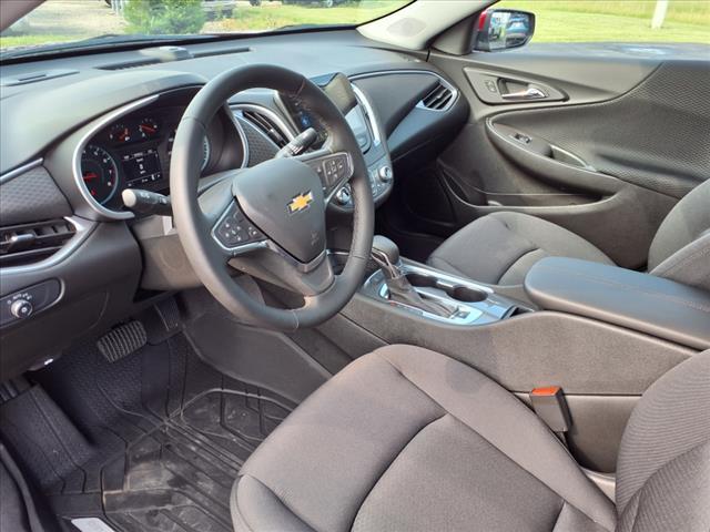 new 2025 Chevrolet Malibu car, priced at $31,435