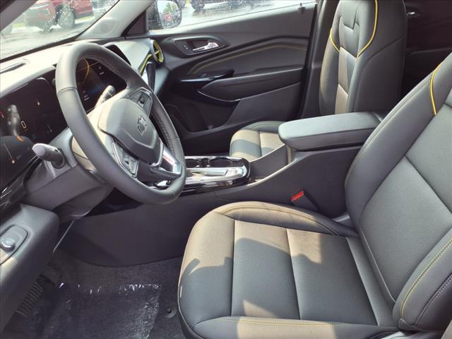 new 2025 Chevrolet Trax car, priced at $25,222