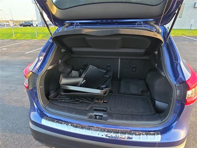 used 2020 Nissan Rogue Sport car, priced at $16,011