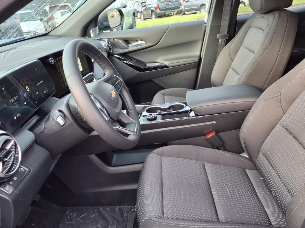 new 2026 Chevrolet Equinox car, priced at $27,893