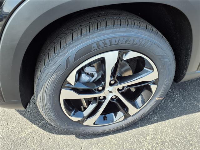 new 2025 Chevrolet Trax car, priced at $24,290