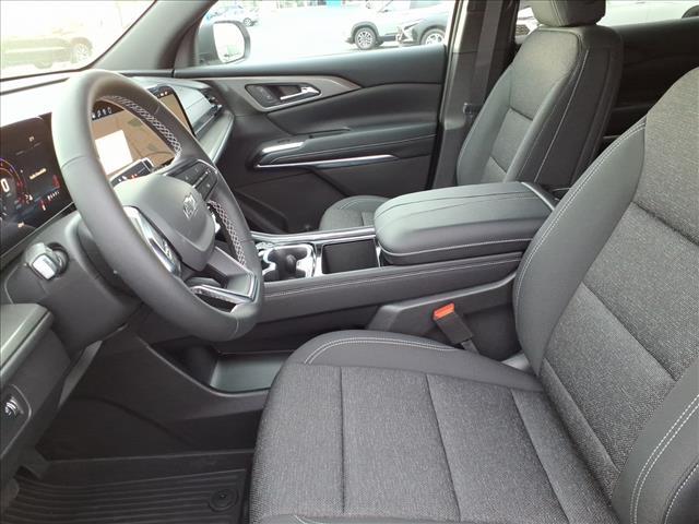 new 2026 Chevrolet Traverse car, priced at $43,285