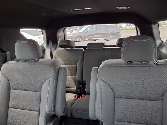 new 2025 Chevrolet Traverse car, priced at $41,097