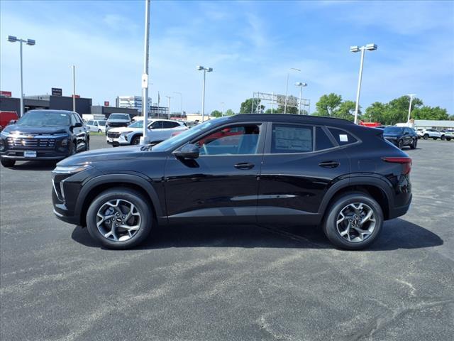 new 2025 Chevrolet Trax car, priced at $24,345