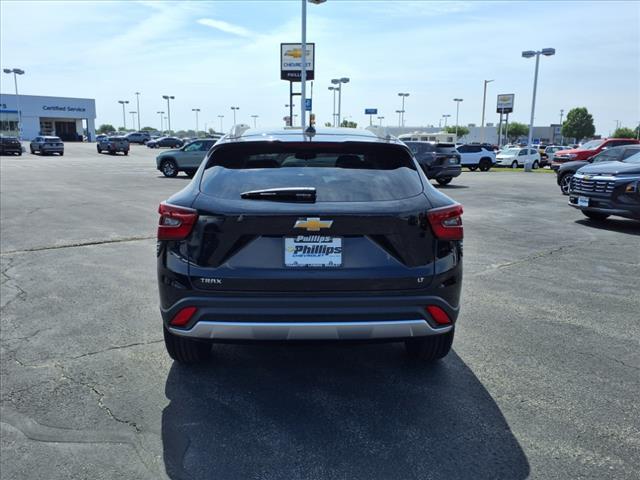 new 2025 Chevrolet Trax car, priced at $24,345