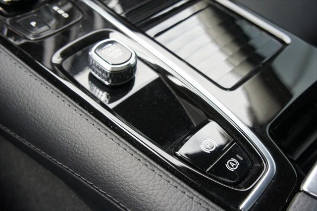 used 2022 Volvo S60 Recharge Plug-In Hybrid car, priced at $37,600