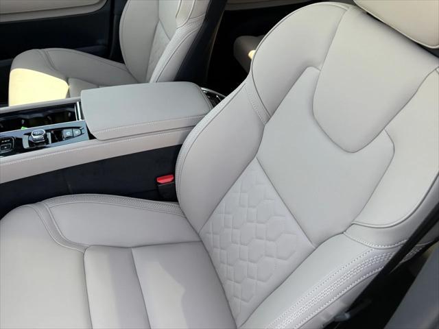 new 2025 Volvo XC90 Plug-In Hybrid car, priced at $78,805