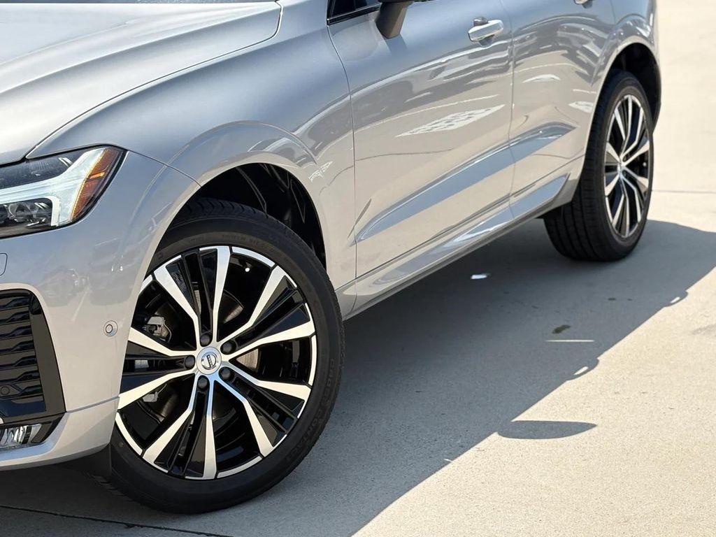 new 2025 Volvo XC60 car, priced at $56,160