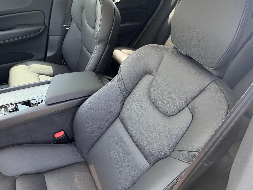 new 2025 Volvo XC60 car, priced at $56,160