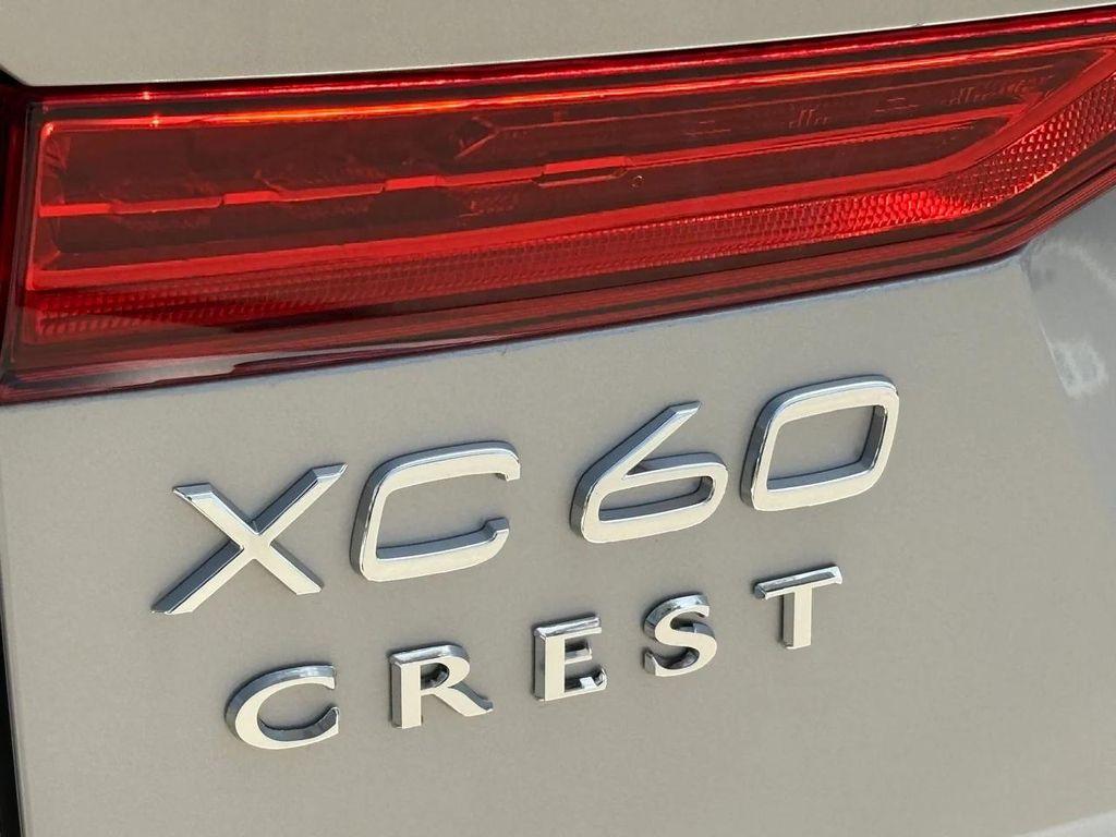 new 2025 Volvo XC60 car, priced at $56,160