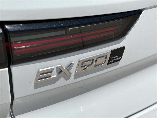 new 2025 Volvo EX90 car, priced at $87,535