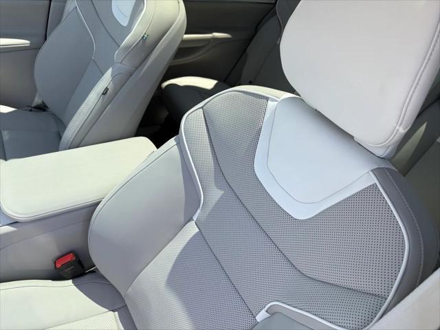 new 2025 Volvo EX90 car, priced at $87,535
