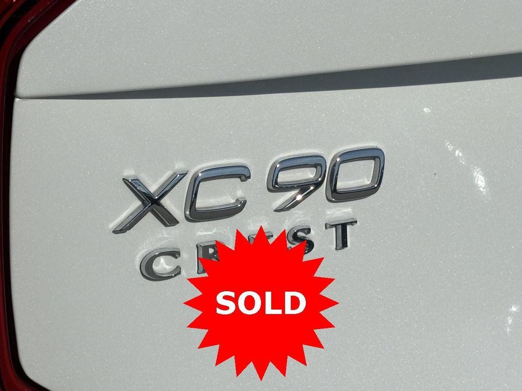 used 2025 Volvo XC90 Plug-In Hybrid car, priced at $64,777
