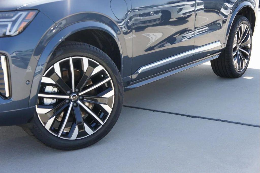 new 2025 Volvo XC90 Plug-In Hybrid car, priced at $79,155