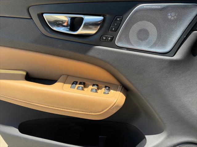 used 2022 Volvo XC60 car, priced at $39,724
