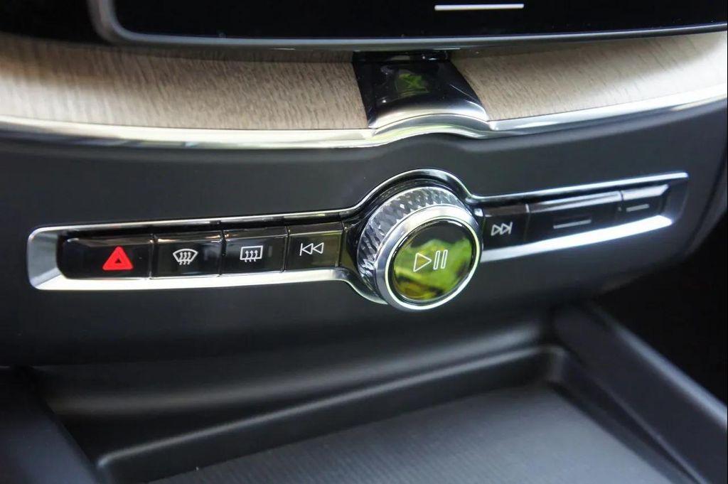 new 2026 Volvo XC60 car, priced at $67,225