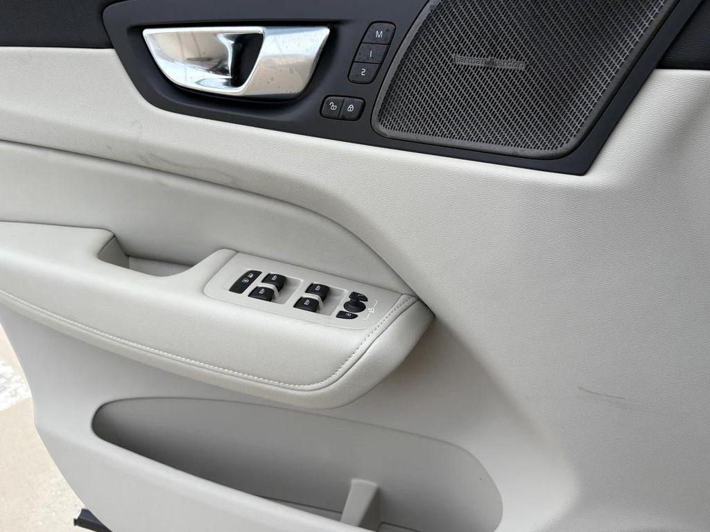 new 2026 Volvo XC60 car, priced at $63,935