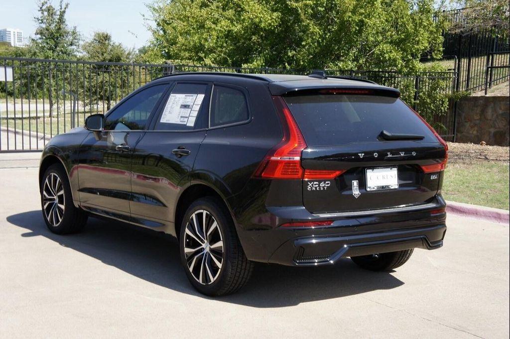 new 2025 Volvo XC60 car, priced at $55,360