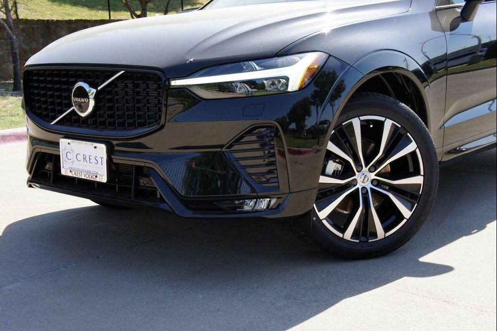 new 2025 Volvo XC60 car, priced at $55,360