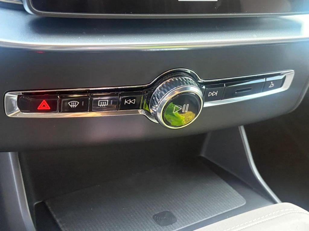 new 2026 Volvo XC90 car, priced at $69,250