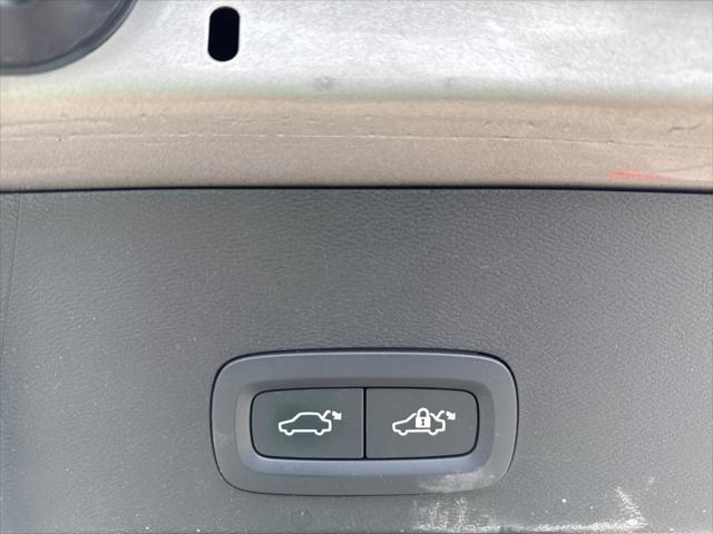 used 2022 Volvo XC40 car, priced at $37,999