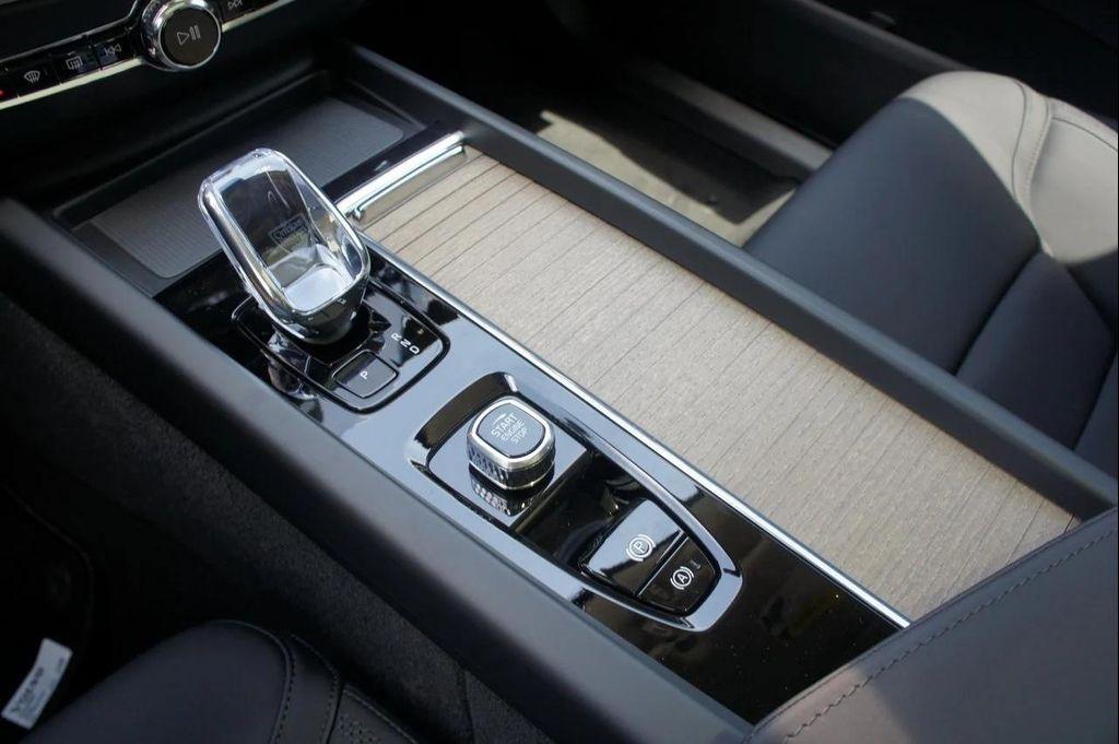 new 2026 Volvo XC60 car, priced at $59,160