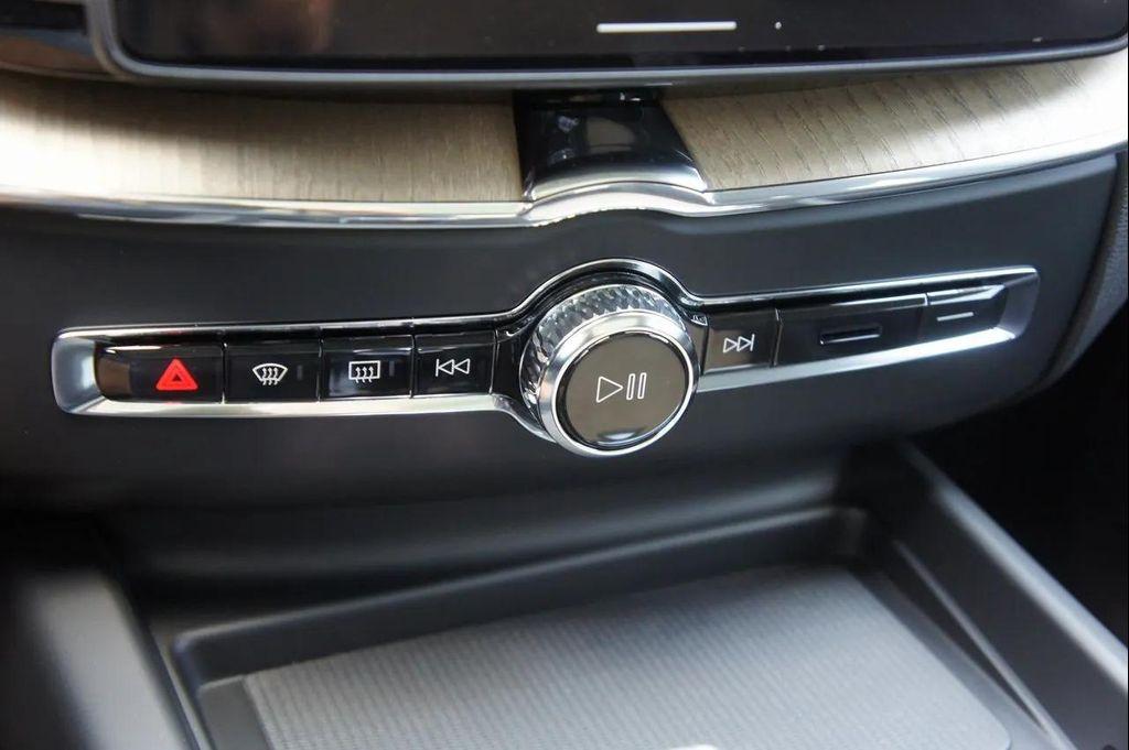 new 2026 Volvo XC60 car, priced at $59,160