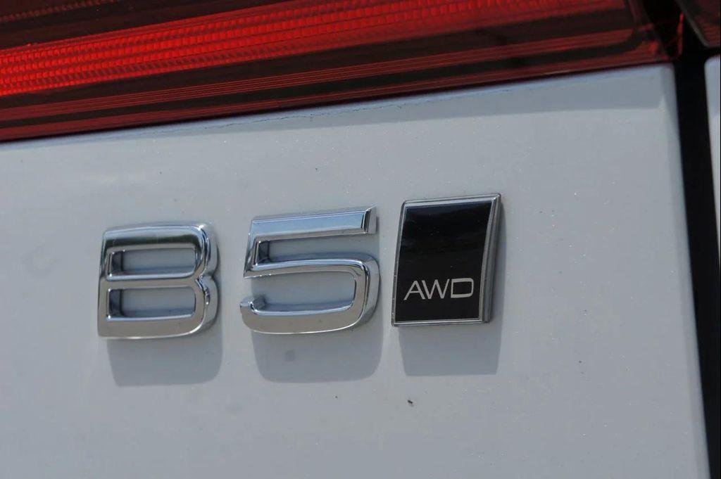 new 2026 Volvo XC60 car, priced at $59,160