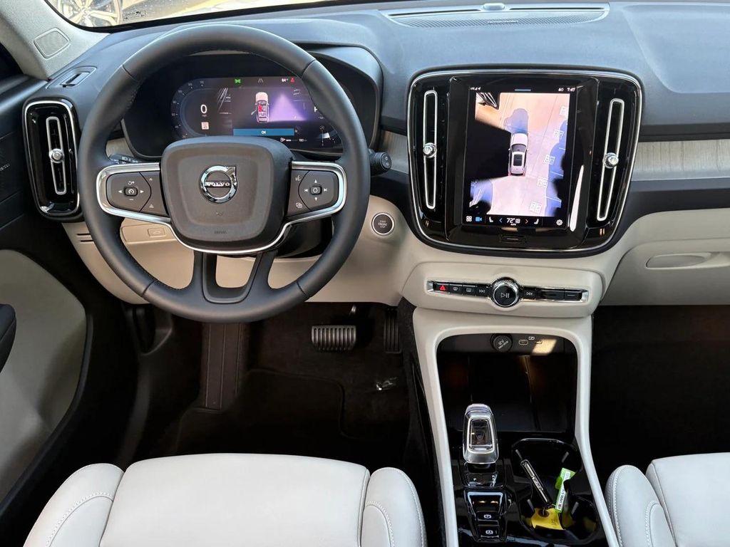 new 2025 Volvo XC40 car, priced at $55,085