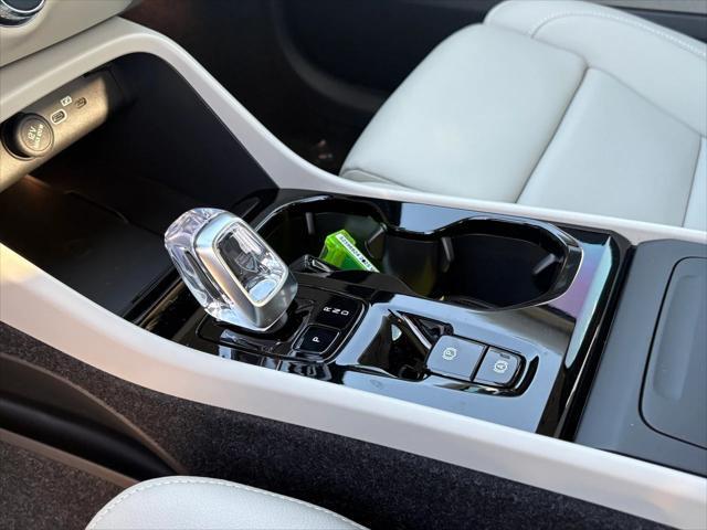 new 2025 Volvo XC40 car, priced at $55,085