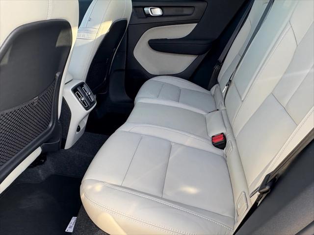 new 2025 Volvo XC40 car, priced at $55,085