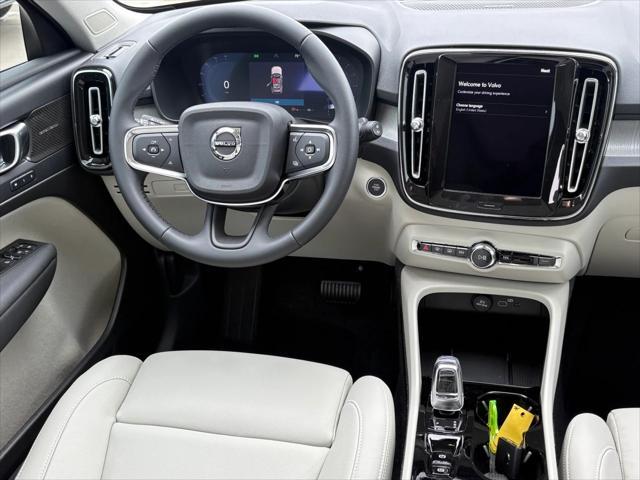 new 2025 Volvo XC40 car, priced at $50,610