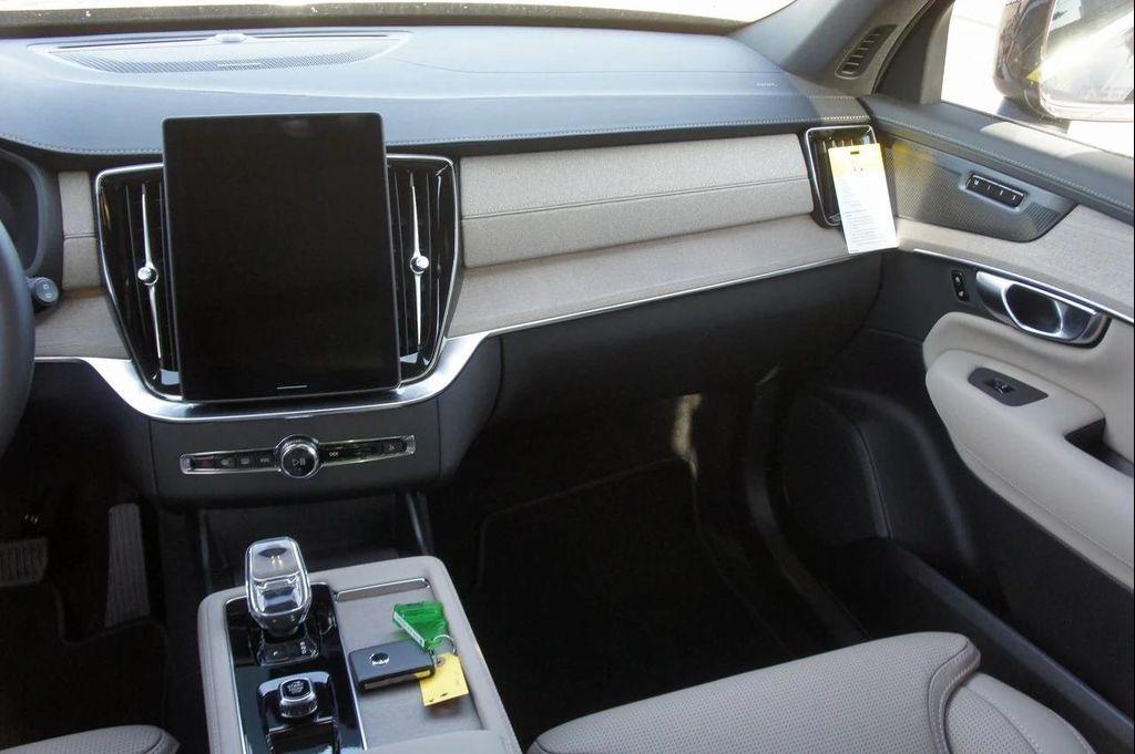 new 2026 Volvo XC90 car, priced at $78,175