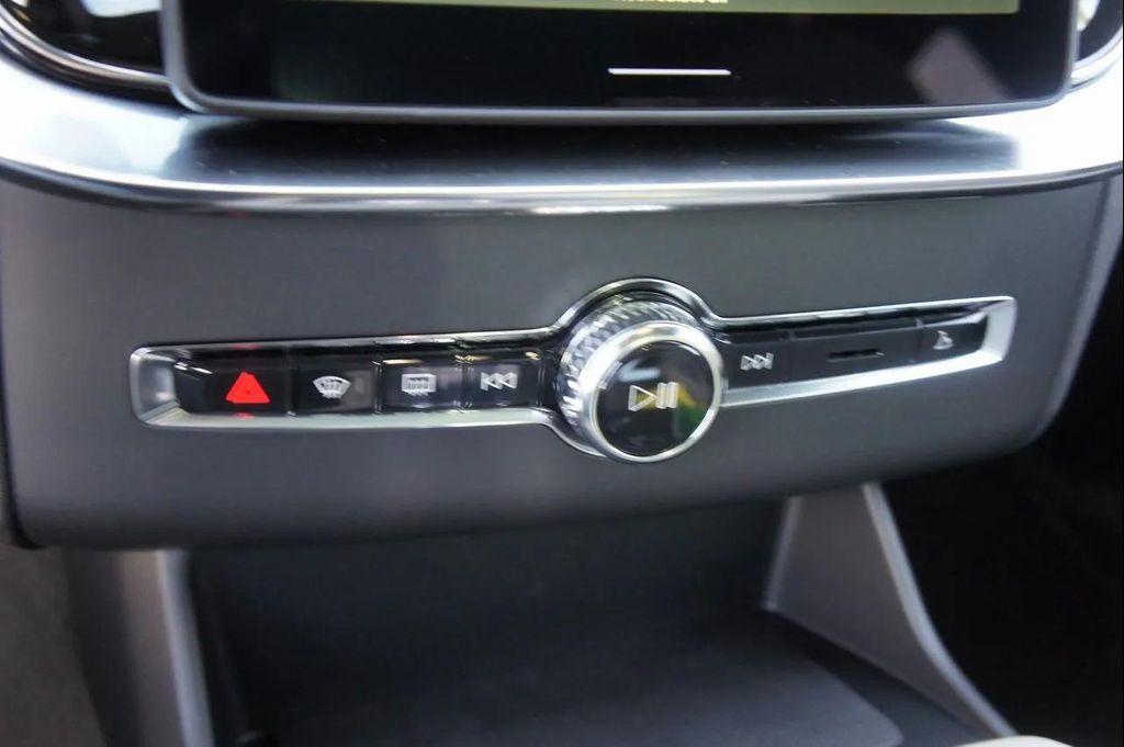 new 2026 Volvo XC90 car, priced at $78,175