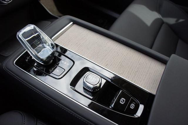new 2025 Volvo XC90 car, priced at $66,405