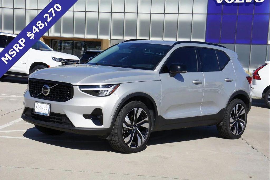 used 2025 Volvo XC40 car, priced at $33,900